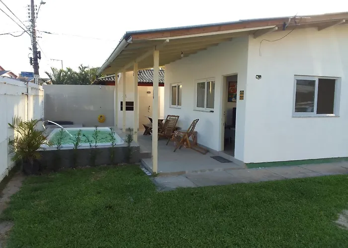 Casa Com Piscina Pertinho Da Praia