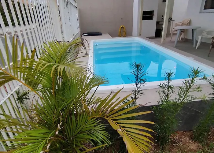 Casa Com Piscina Pertinho Da Praia