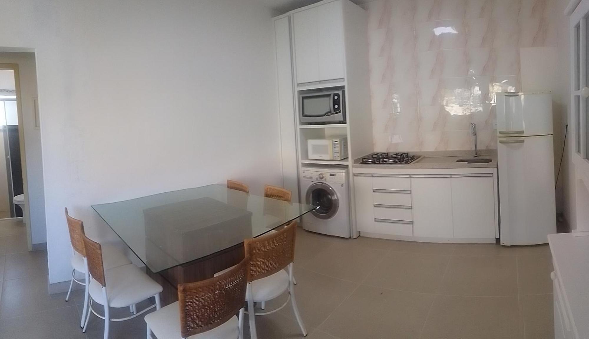 Casa Com Piscina Pertinho Da *